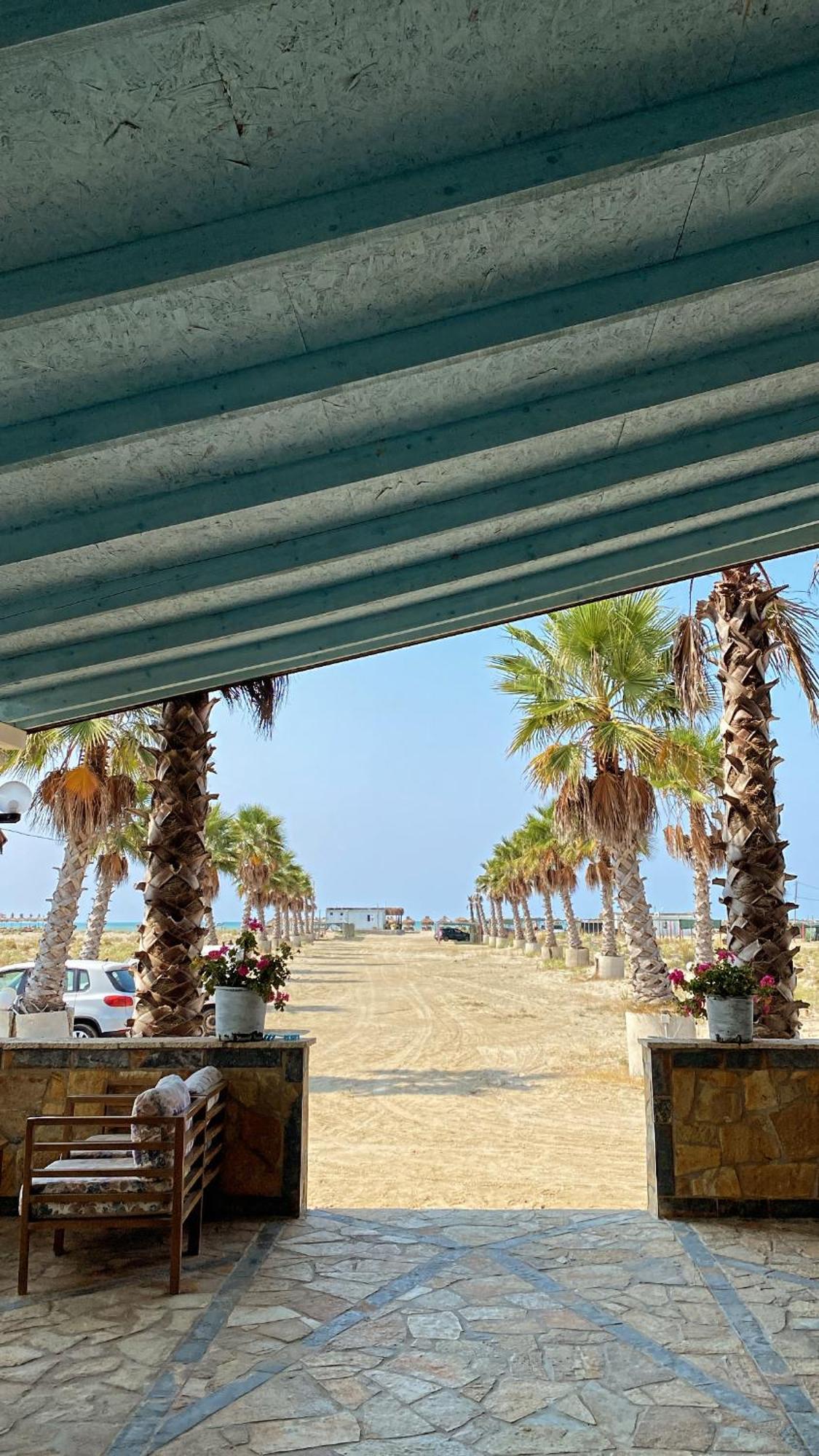 Hotel Saint Tropez Durres Bisht Kamez Esterno foto